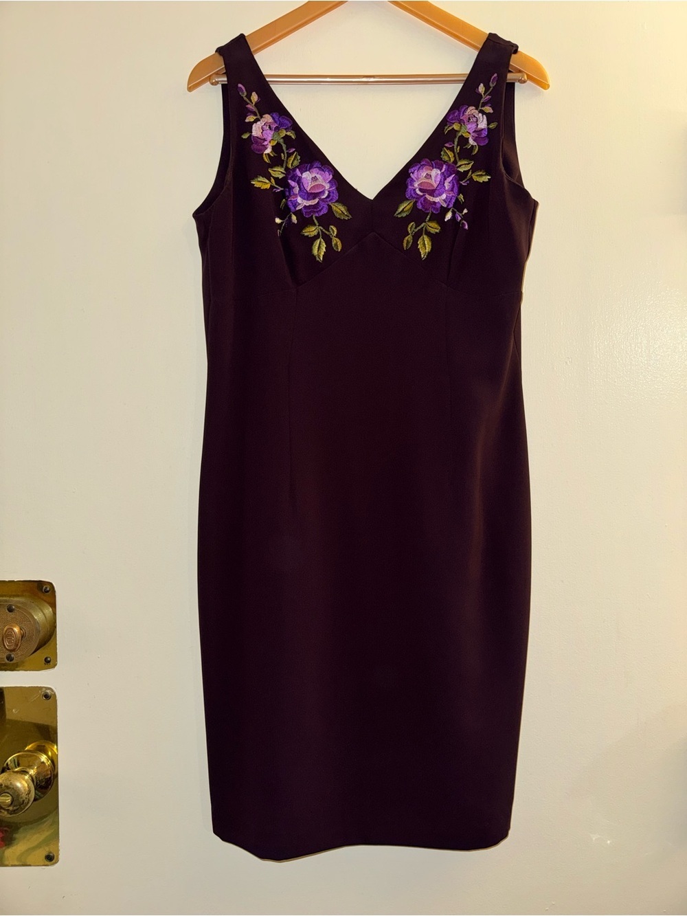 2000s CDC Sleeveless Plum Dress with Purple Floral Embroidery size 10